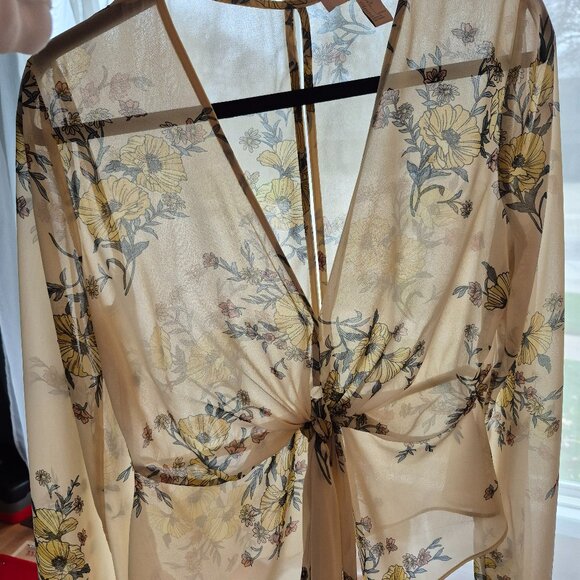 Forever 21 Contemporary Floral Blouse Large - Picture 3 of 14